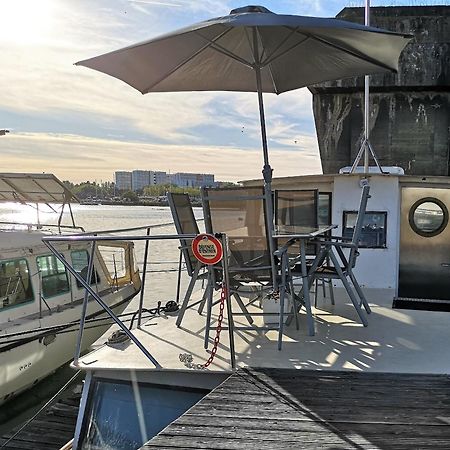 Hotel Le Bateau Ivre Bordeaux Esterno foto