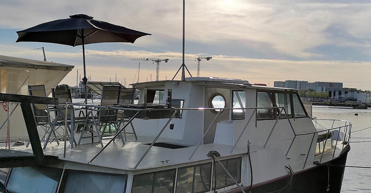 Hotel Le Bateau Ivre Bordeaux Esterno foto